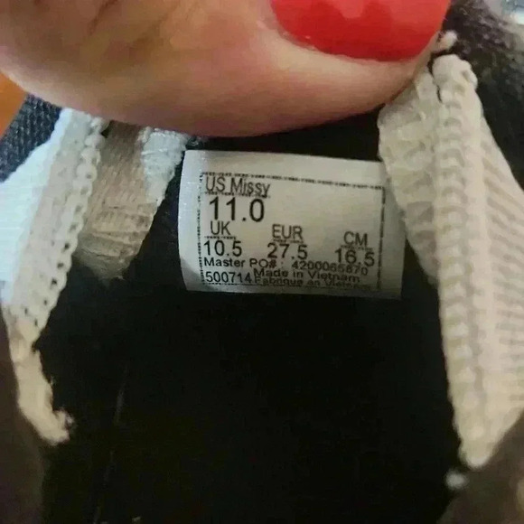 Converse slide girls size 11 - Picture 8 of 9